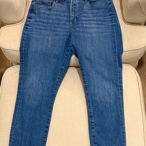 LOFT waist, skinny jeans with frayed bottoms size 32/14